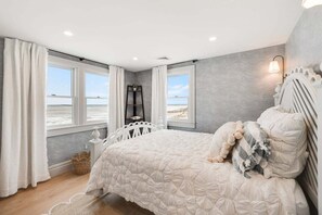 4 camere, ferro/asse da stiro, Wi-Fi gratuito, lenzuola