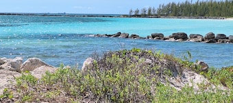 Marvelous 2-bedroom condo in Freeport with WiFi