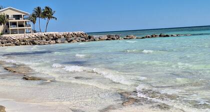 Marvelous 2-bedroom condo in Freeport with WiFi