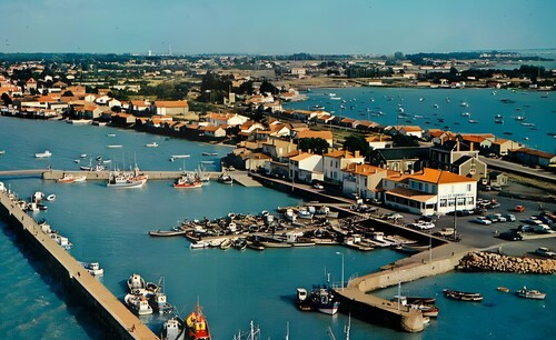 Studio à Bourcefranc-le-Chapus – Idéal Escapade à 2, Wi-Fi, Espace Télétravail, Proche Île d’Oléron