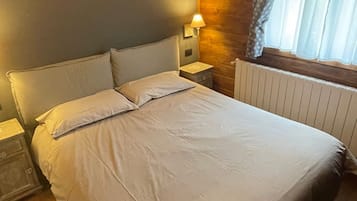 2 soveværelser, sengetøj