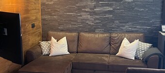 Holiday Home 'Tramonto Sulla Pista A Prato Nevoso' with Mountain View and Private Garden