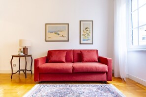 TV, books, music library, video library