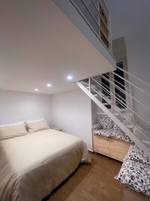 1 dormitorio, tabla de planchar con plancha, wifi gratis y ropa de cama