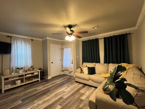 TV connectée, livres, imprimantes