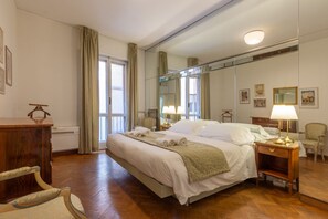 3 habitaciones, escritorio, tabla de planchar con plancha y wifi 