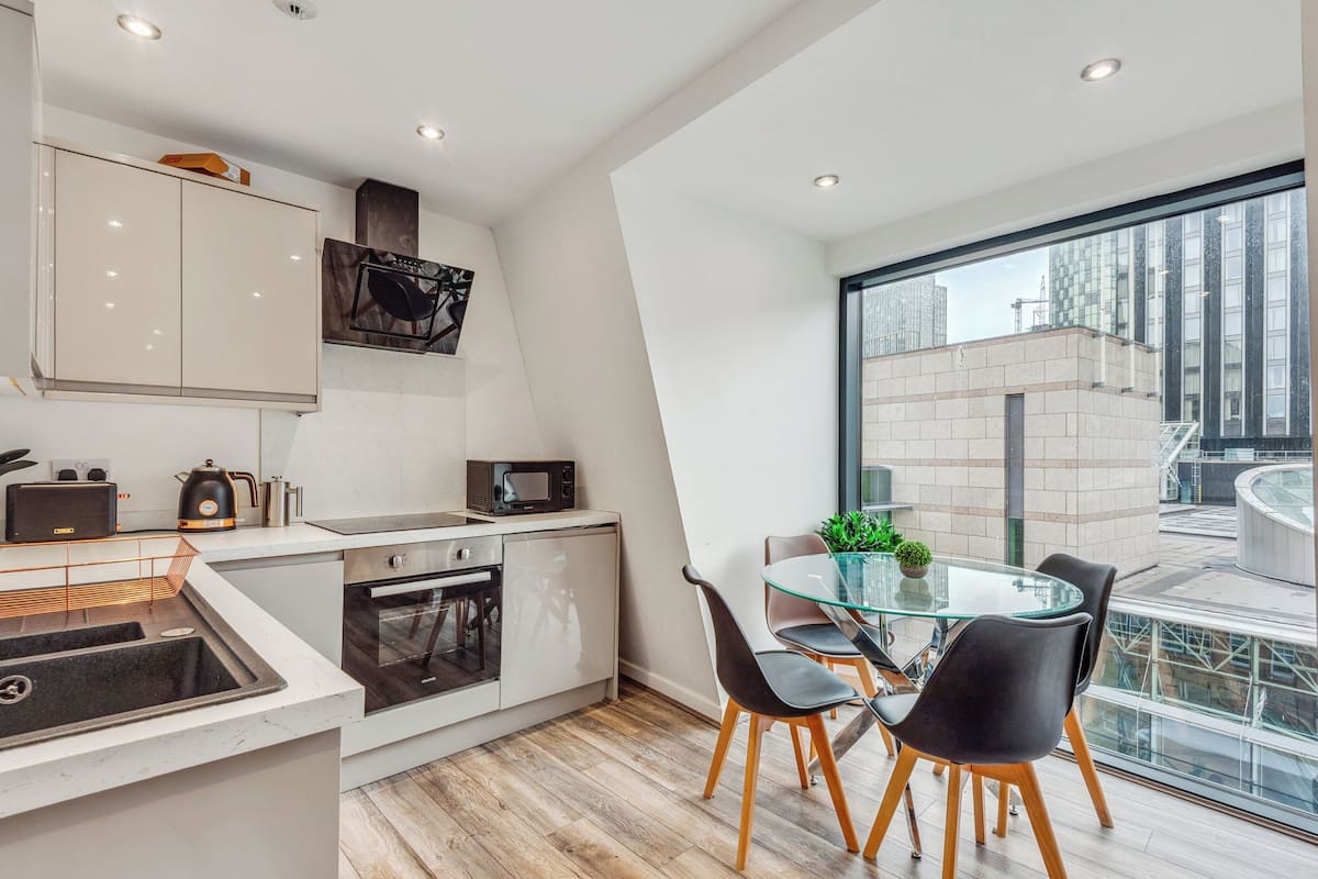 Apartment, 2 Bedrooms | Private kitchen