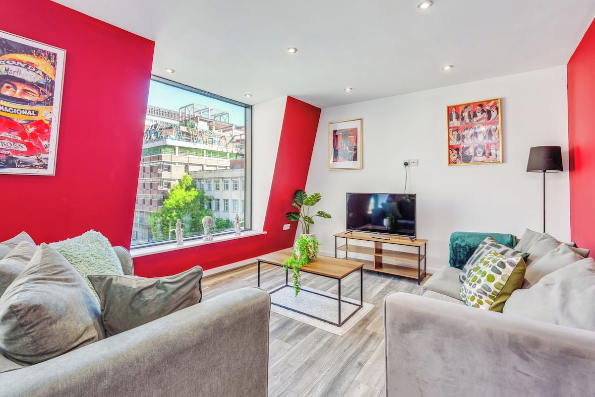 Apartment, 2 Bedrooms | Living area