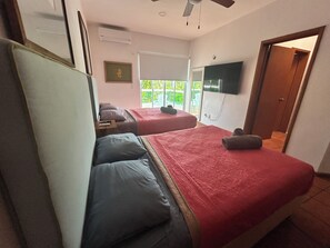 3 bedrooms, iron/ironing board, WiFi, bed sheets