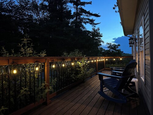 New: Charming and Cozy, Great Value!