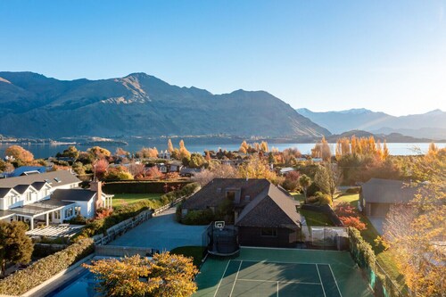 Beacon Point Retreat Hosted by NZSIR Luxury Rental Homes