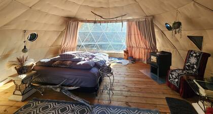 #D5 Nordic Nook Dome- 1 King Bed -No pets please