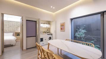 Habitación Prestigio | 1 habitación, insonorización, wifi gratis y ropa de cama