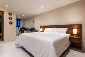 Studio Suite | Allergikerbettwaren, Betten mit Memory-Foam-Matratzen, Minibar