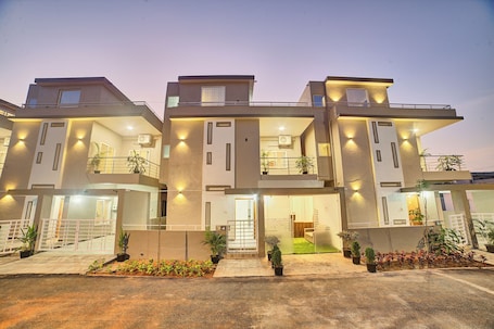 Fachada de la propiedad