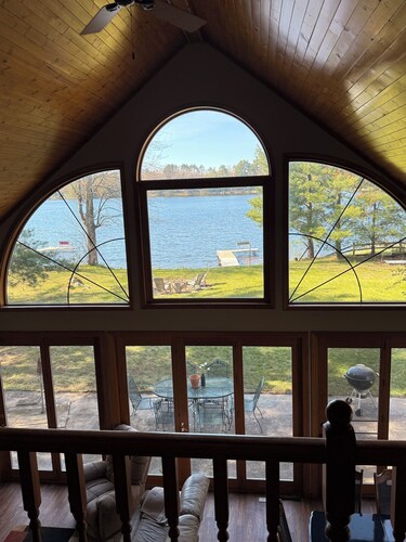 Lakefront Vacation Home