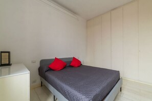 1 Schlafzimmer, Schreibtisch, Bügeleisen/Bügelbrett, WLAN