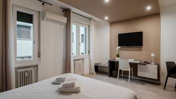 Fer et planche Ă repasser, Wi-Fi, draps fournis