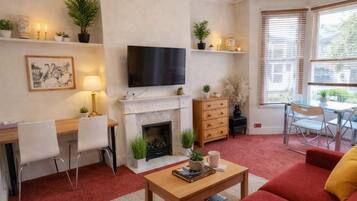 Smart TV, fireplace, offices