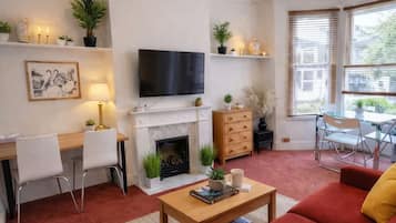 Smart TV, fireplace, offices