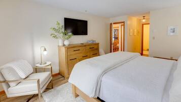 2 bedrooms, WiFi, bed sheets