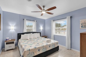 2 bedrooms, desk, iron/ironing board, free WiFi