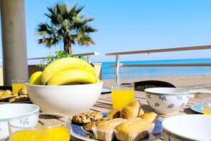 Outdoor dining - Apartament Catamaran I by DENIA COSTA (Dénia)
