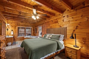 4 bedrooms, free WiFi, bed sheets, wheelchair access