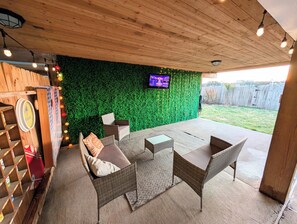 Terrace/patio - Coastal Home with Neighborhood Fishing Pier (Kemah)