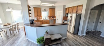  Coastal Home with Neighborhood Fishing Pier