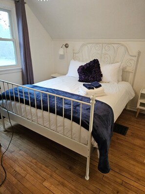 3 bedrooms, free WiFi, bed sheets