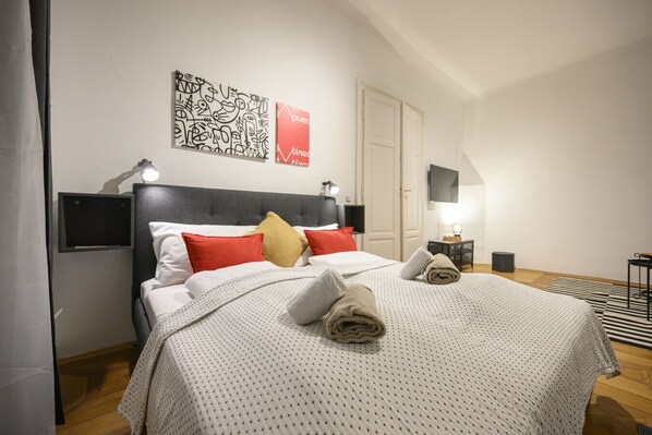 1 bedroom, free WiFi, bed sheets