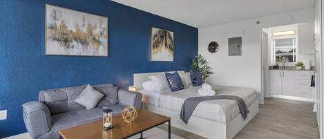 1 bedroom, in-room safe, iron/ironing board, WiFi