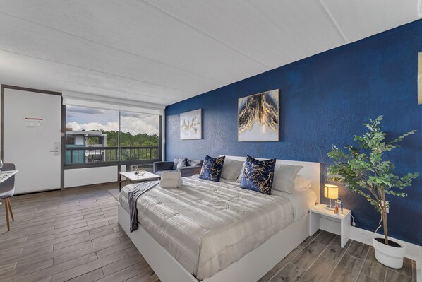 1 bedroom, in-room safe, iron/ironing board, WiFi - Kissimmee Bliss Studio – 7 Mins to Disney, WiFi, Gym, A/C, Parking (Kissimmee)