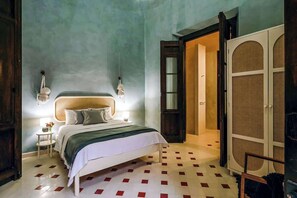 4 quartos, ferros/tábuas de passar roupa, Wi-Fi, roupa de cama