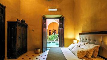 4 makuuhuonetta, silitysrauta/-lauta, Wi-Fi, vuodevaatteet