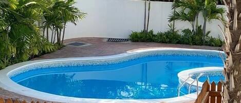 Alberca al aire libre