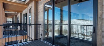 Penthouse in Pines | Sleeps 6 | Fly Fish + Views