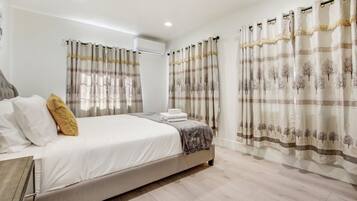 1 dormitori, escriptori, planxa i posts de planxar i wifi gratuïta