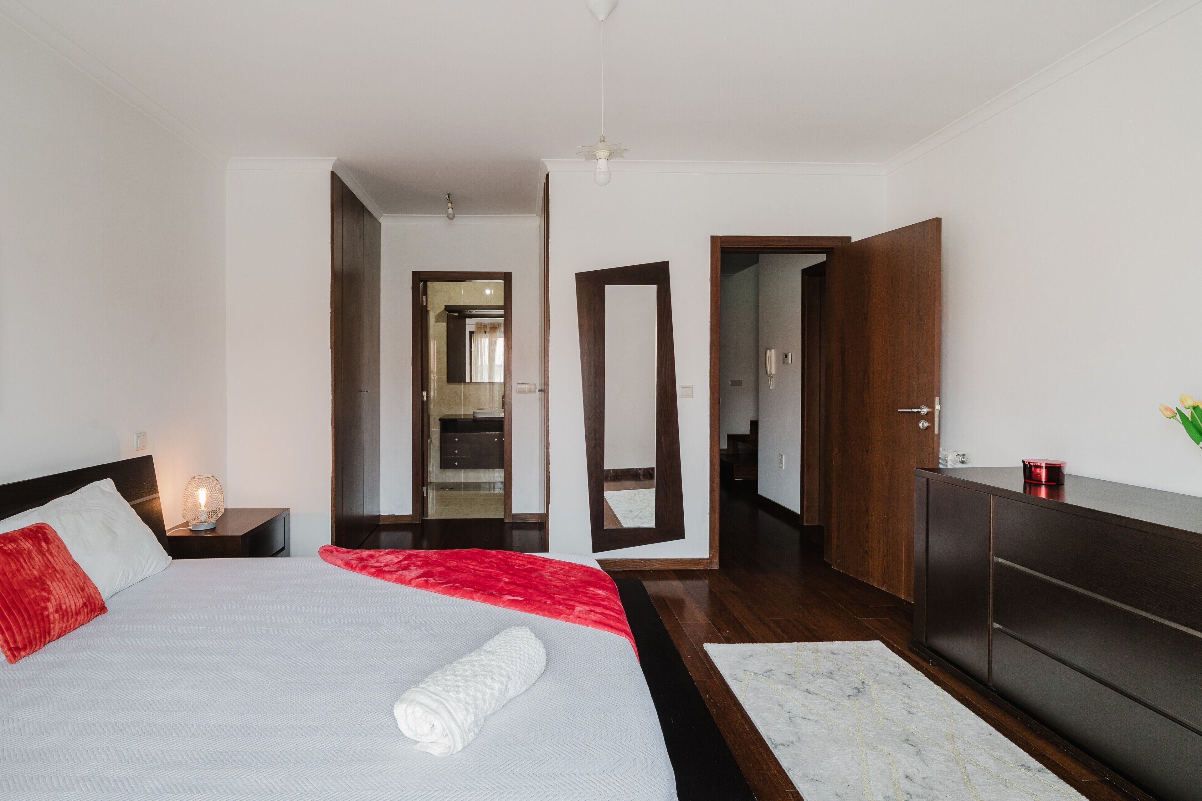 5 Schlafzimmer, kostenloses WLAN, Bettwäsche