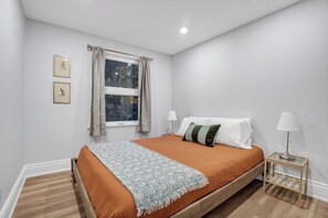 2 chambres, fer et planche à repasser, Wi-Fi gratuit, draps fournis