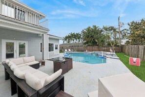 Et oppvarmet basseng