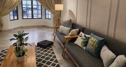 5BedR 3Bath PJ Kelana Jaya Corner Landed / 18P / BBQ /Paradigm / Petaling Jaya