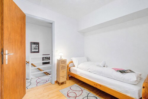 Casa Patrizia Caviano Gambarogno with Lake & Mountain Views, Caviano, Switzerland