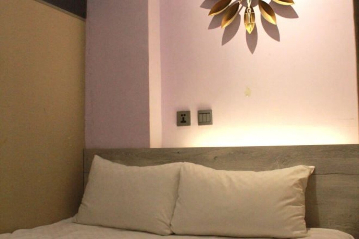Wi-Fi gratuit, draps fournis