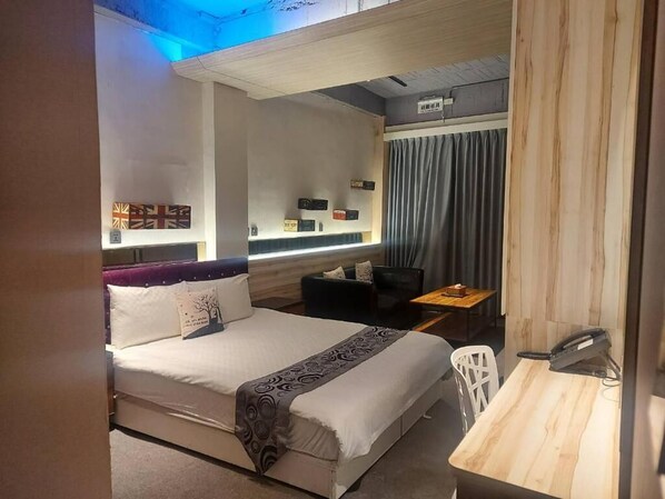 Habitación doble Deluxe, para no fumadores | Wifi gratis y ropa de cama