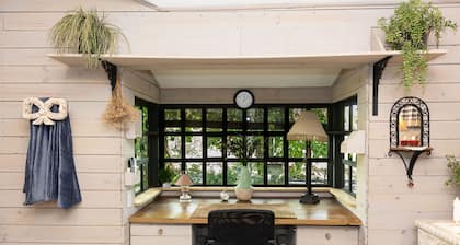 Quinta Pavo Real by Acomodo