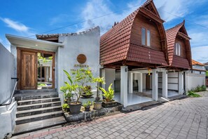 Fachada da propriedade