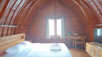 Deluxe Bungalow | 1 bedroom, laptop workspace, free WiFi
