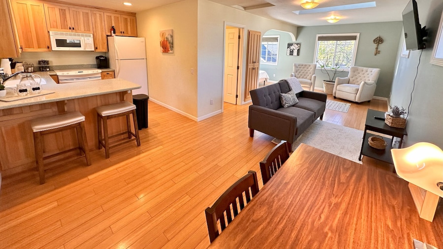 Medford Home and 2 Condos With Pool